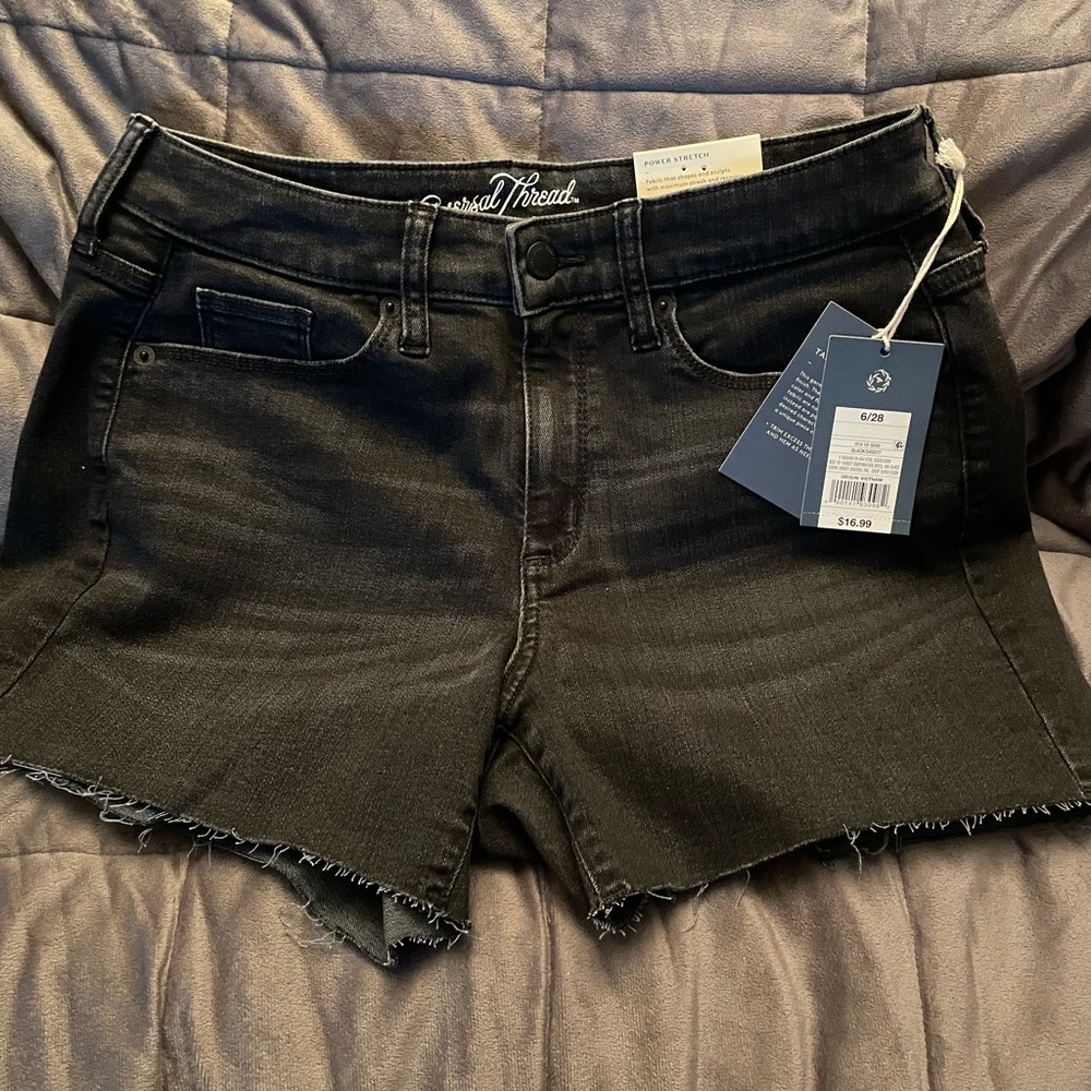 Universal thread women’s  high-rise midi shorts